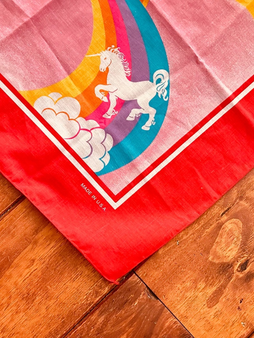 1980s ViNTAGE UNICORN & RAiNBOWS BANDANA Fantasy Neckerchief